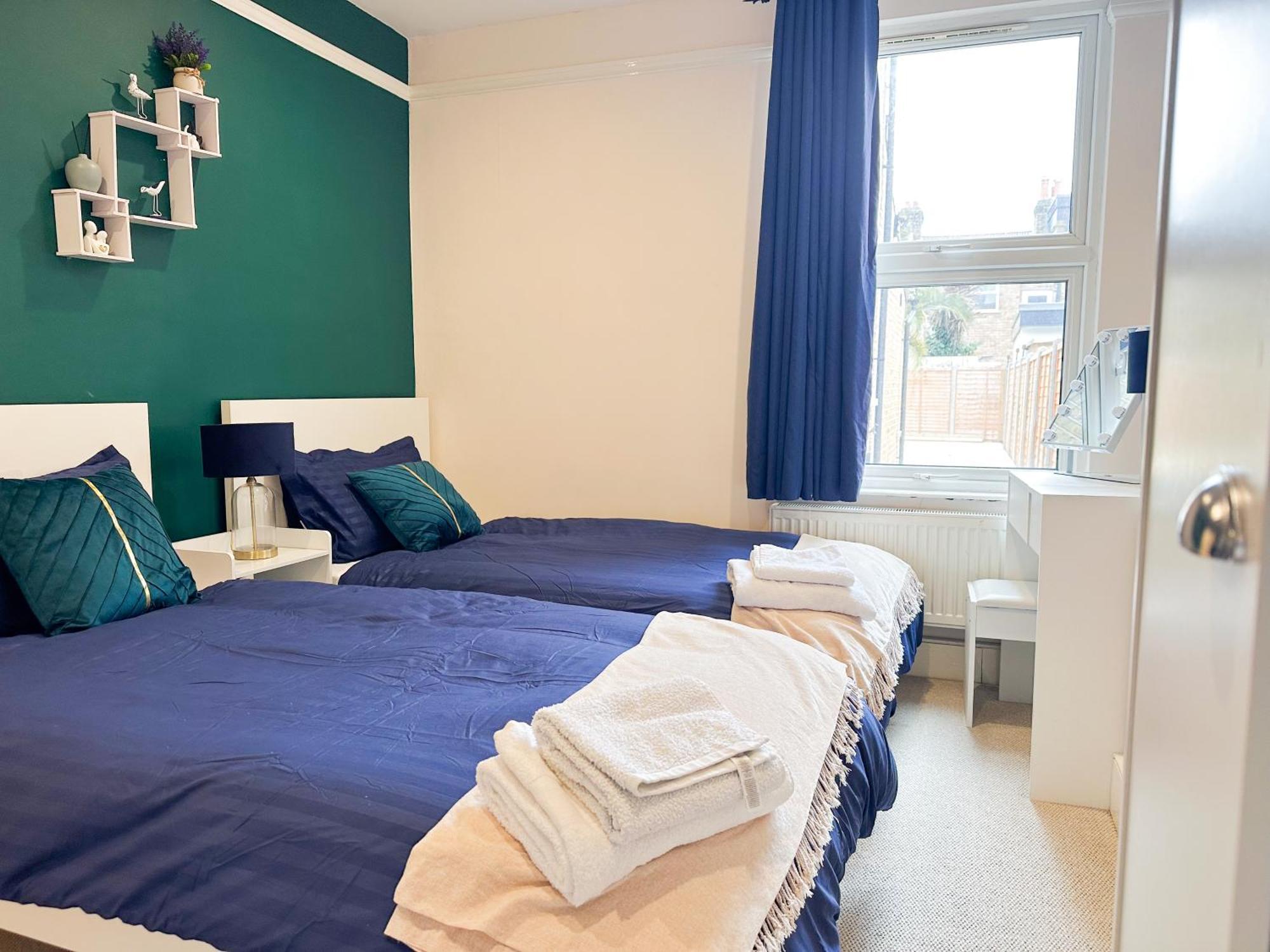 Beautiful 2 Bedroom With Private Garden In Wimbledon - Minutes From Central London Exteriör bild